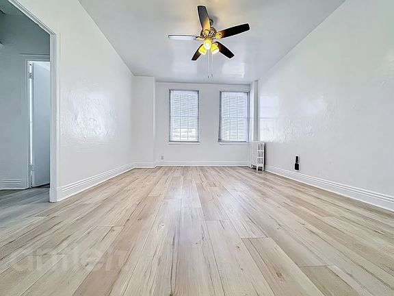 2nd image of 2506 W 6th St #T408