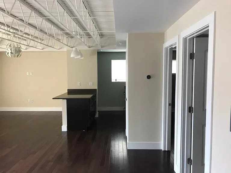 2260 Park Ave #2B — Photo 3