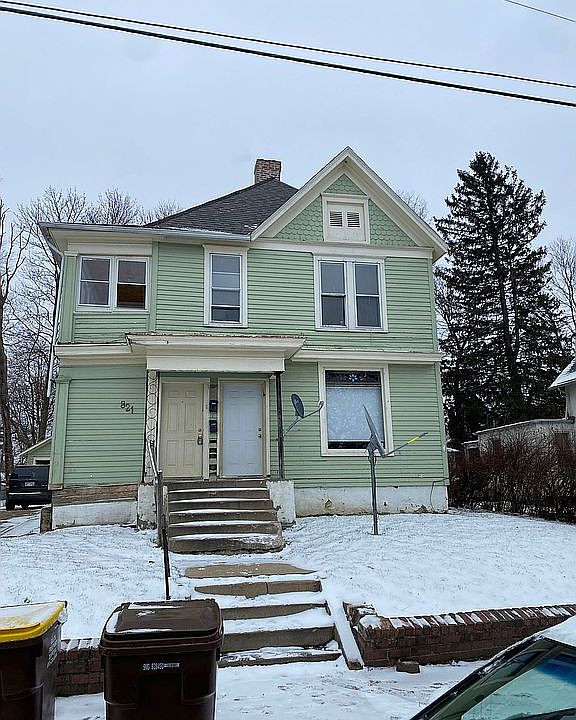 1st image of 821-823 S Carroll Ave
