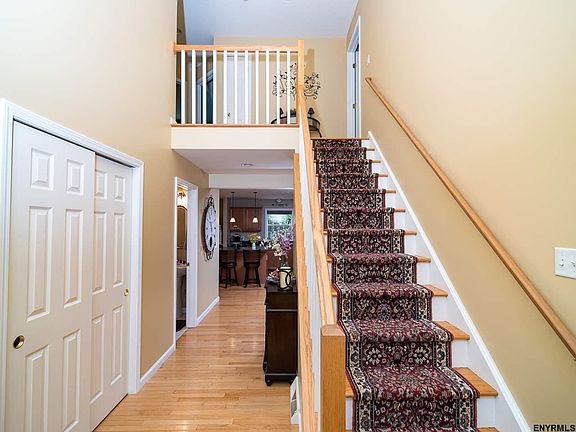 2nd image of 11 Challedon Dr