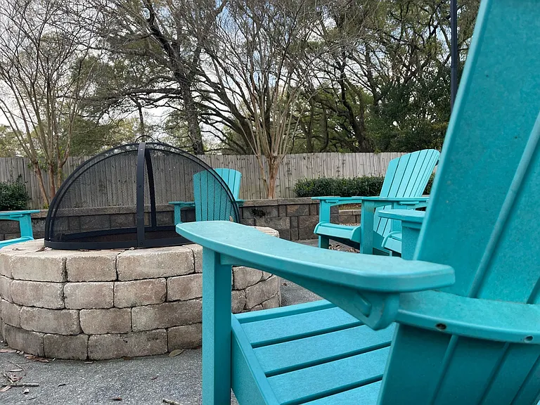 Avalon Apartments — Photo 11