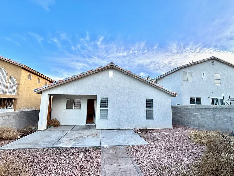5312 Padua Way — Photo 21