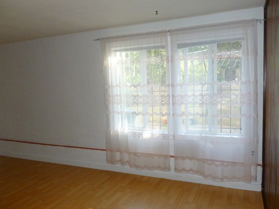 2nd image of 1657 31st Ave