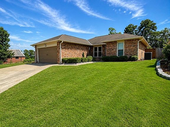 3rd image of 3303 Cater Ct
