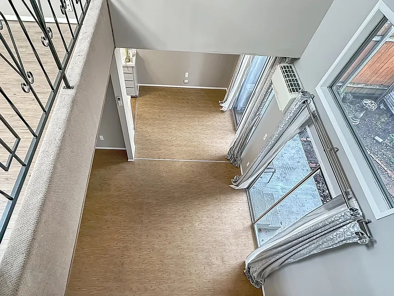 405 NE 85th St — Photo 23