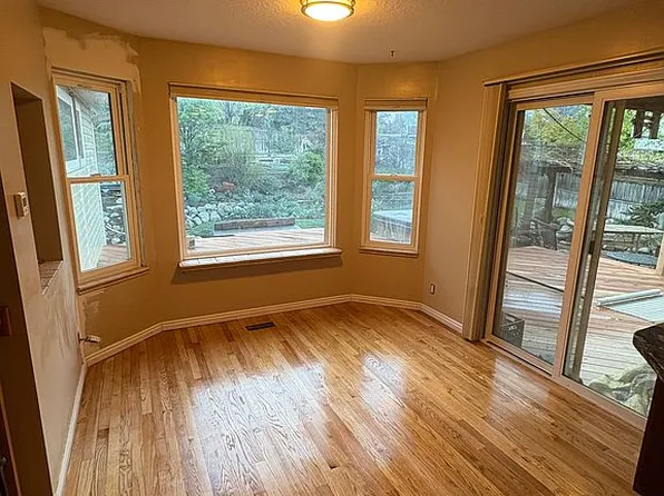 10043 S Granite Crest Ln, Sandy, UT 84092