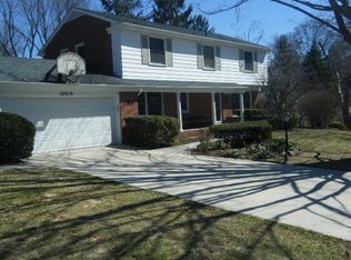 32076 Rosevear St, Beverly Hills, MI 48025