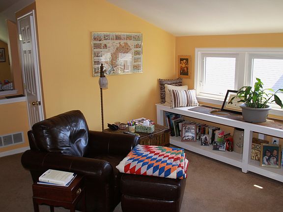 Upstairs Suite
