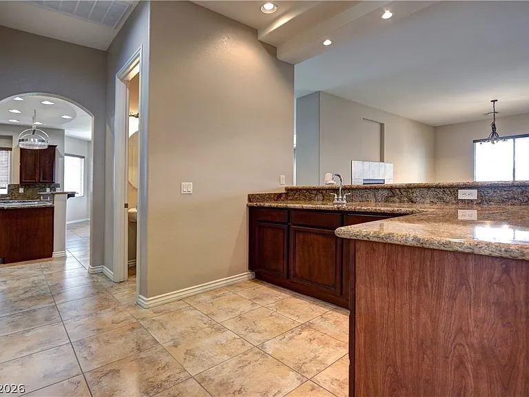 7560 Prancing Pony Ct — Photo 7