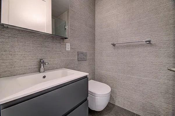 Rented by REAL New York | media 23