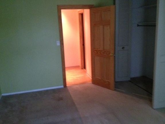 5th image of 1116 S New Wilke Rd #2-205