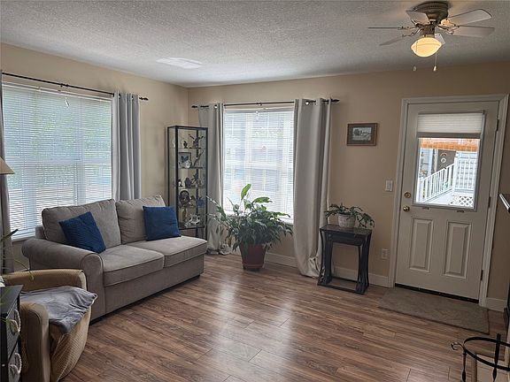3rd image of 743 Okanagan Ave #200