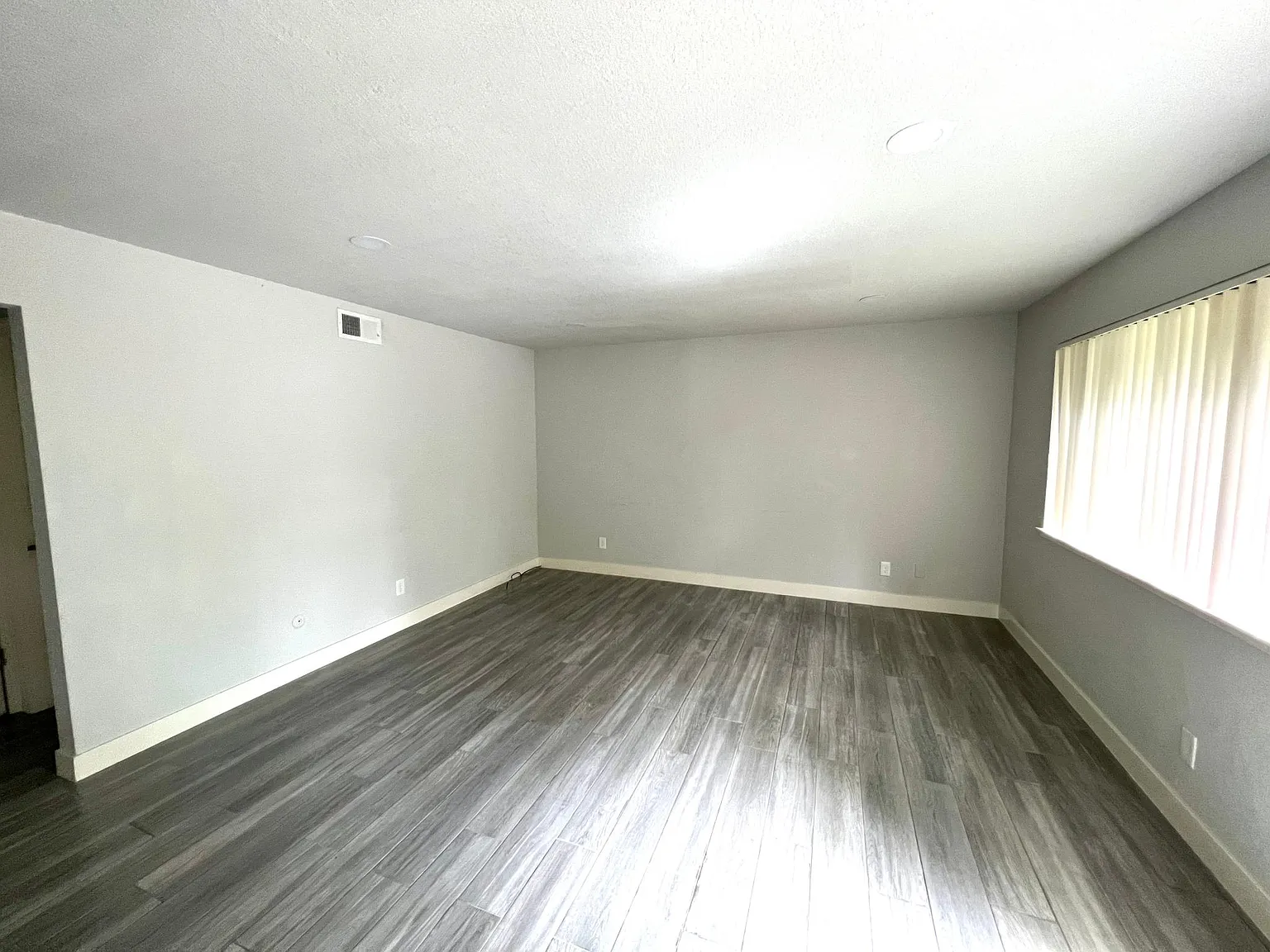 Austin St, Davis — Photo 4