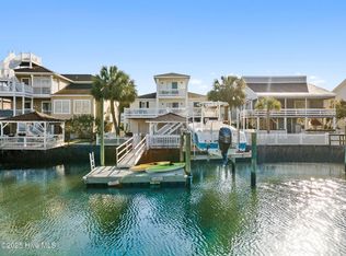 53 Fairmont St, Ocean Isle Beach, NC 28469