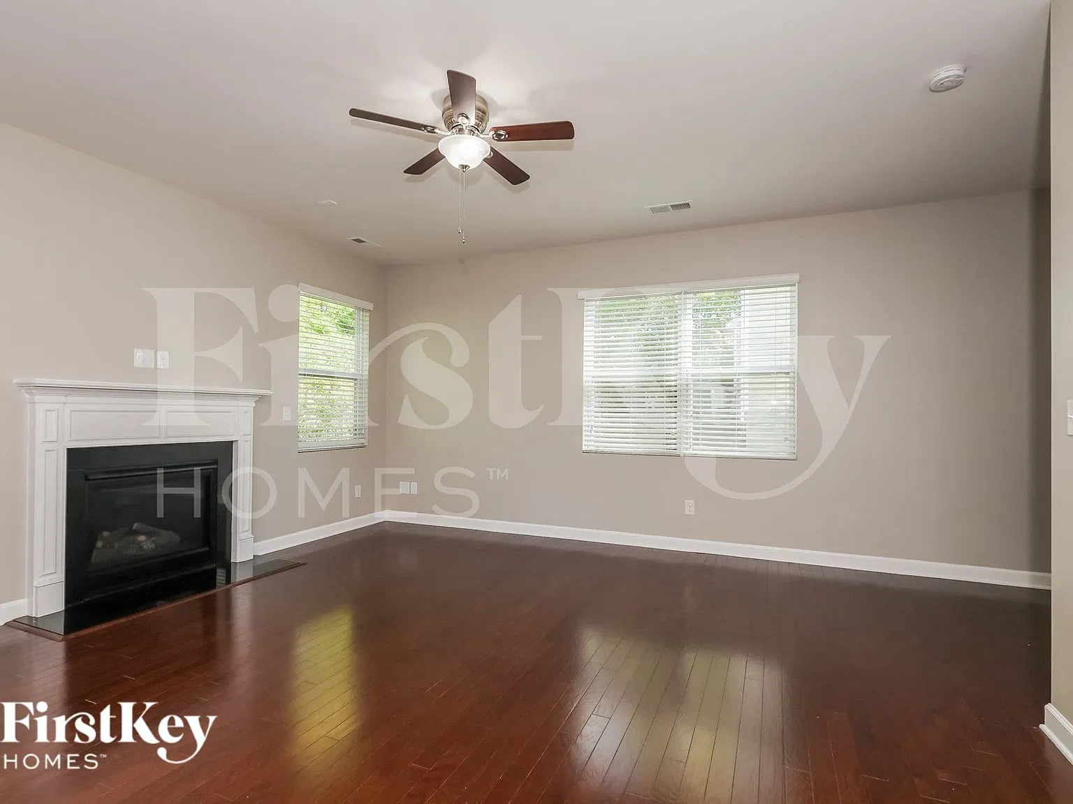 3 bed, 2.5 bath, 2136 sqft, $2,370 — Photo 4
