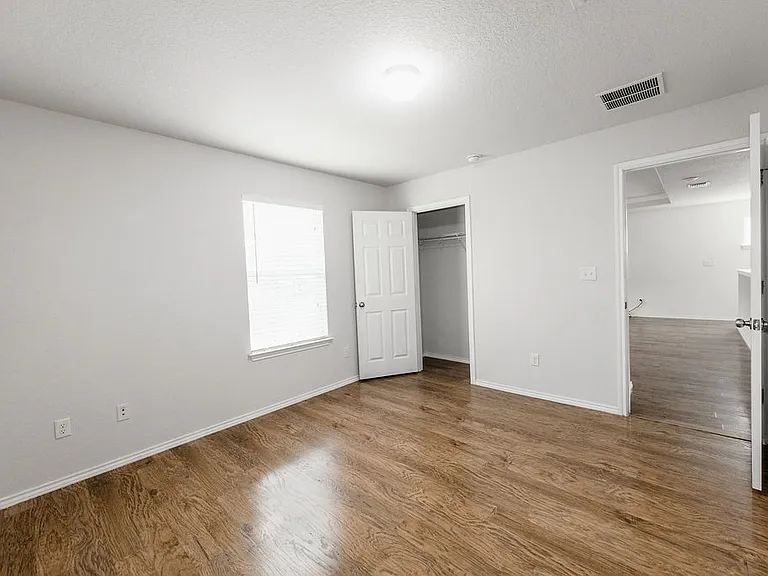 24370 Invitation Oak — Photo 38
