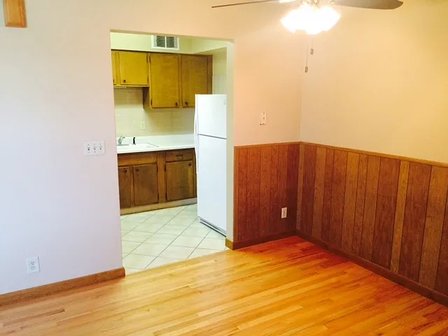 Mecherle Drive Apartments — Photo 3