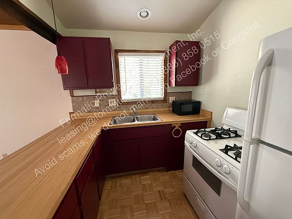4th image of 798 Riverside Ave