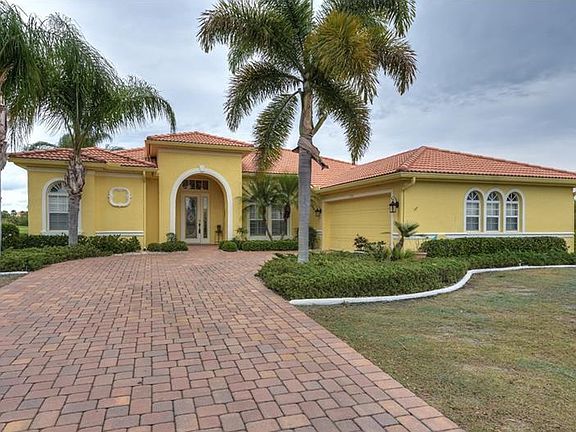 2nd image of 1324 Crystal Greens Dr