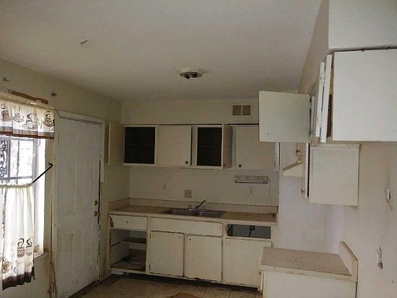 2nd image of 4429 White Sands St