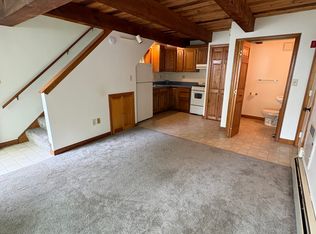261 School St #3, Groveland, MA 01834