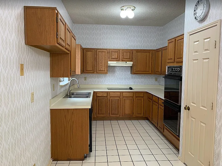 2711 Cherlin Pl — Photo 11