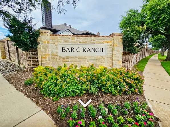 8012 Wyoming Dr, Fort Worth, TX 76131