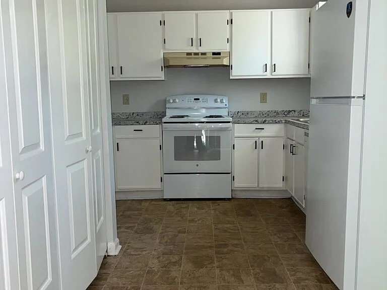1101 Hulon Ln — Photo 14