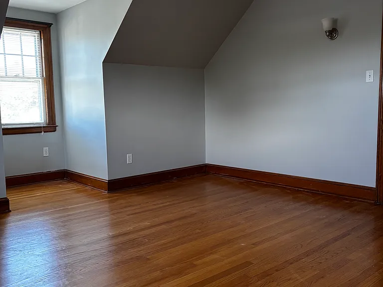 89 Auburn St #89 — Photo 4