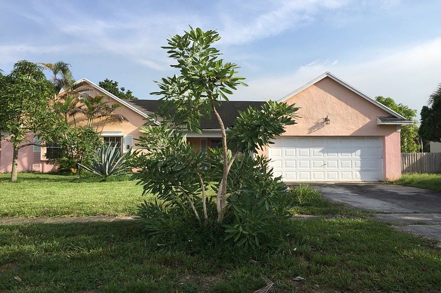 1st image of 9300 Ashley Dr