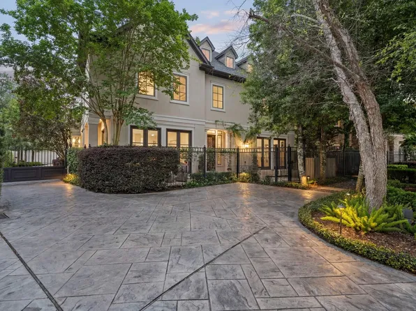 30 Hackberry Ln APT A, Houston, TX 77027