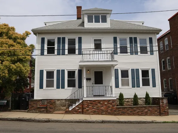 3 Chase St, Salem, MA 01970