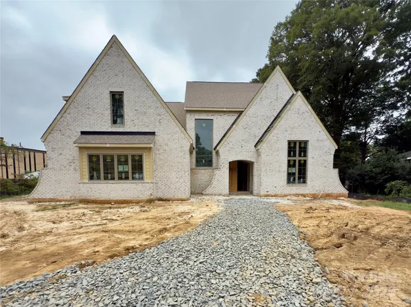 1420 Bevis Dr, Charlotte, NC 28209