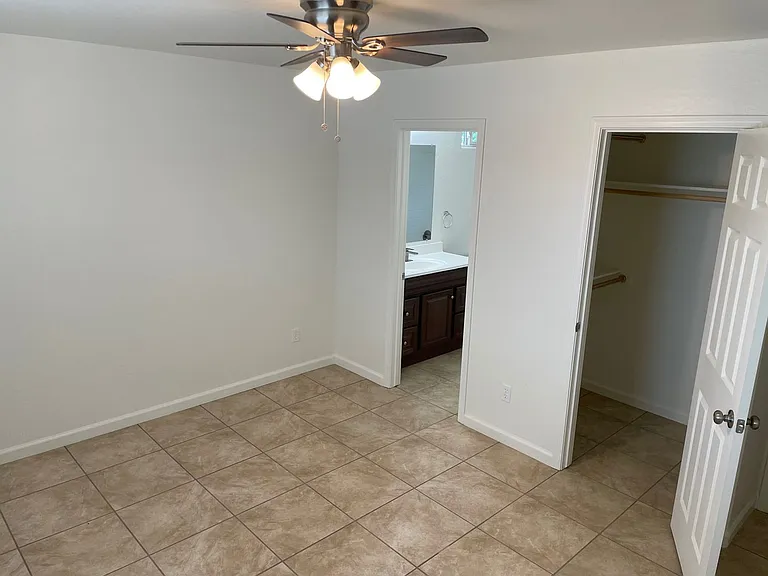 3180 N Greg Dr — Photo 7