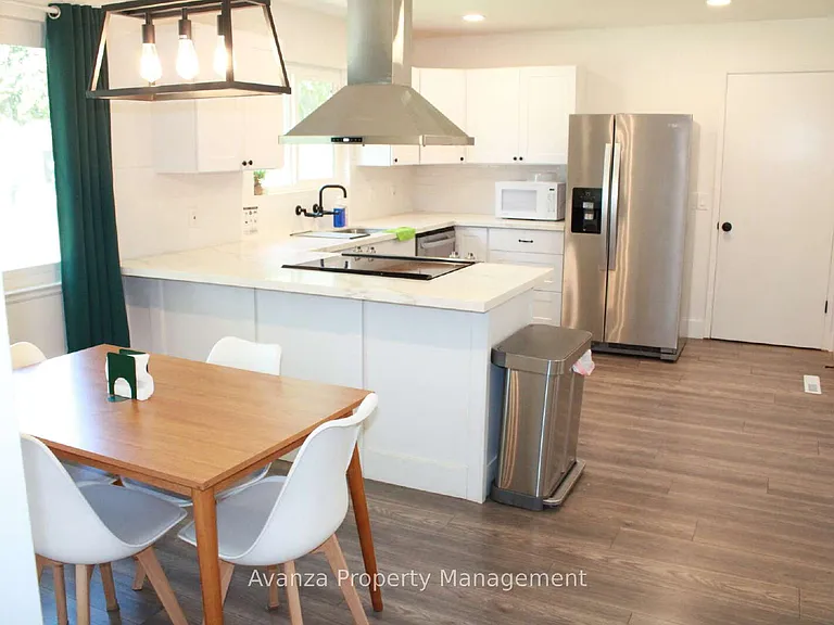 725 W Rialto Ave — Photo 3
