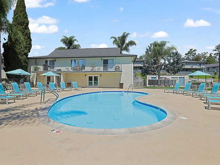 Capri at Sunny Hills — Photo 19