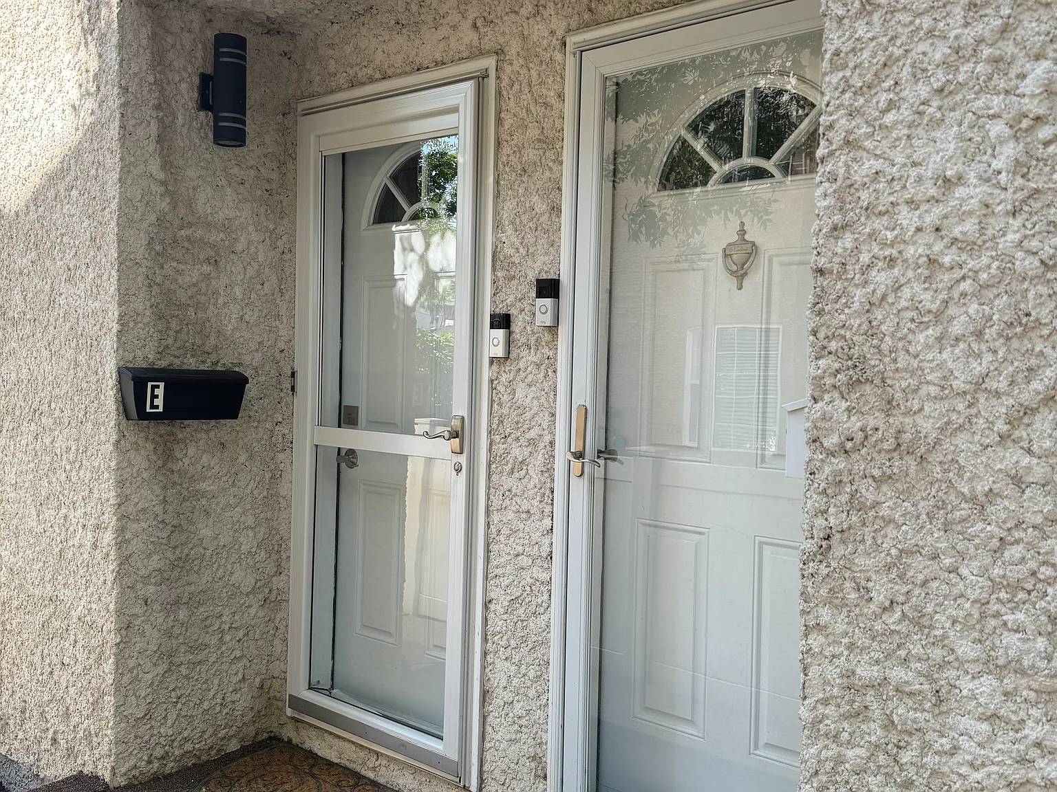 E Goulet Street — Photo 2
