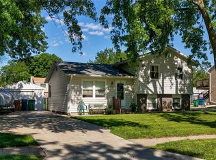 4304 65th St, Urbandale, IA 50322