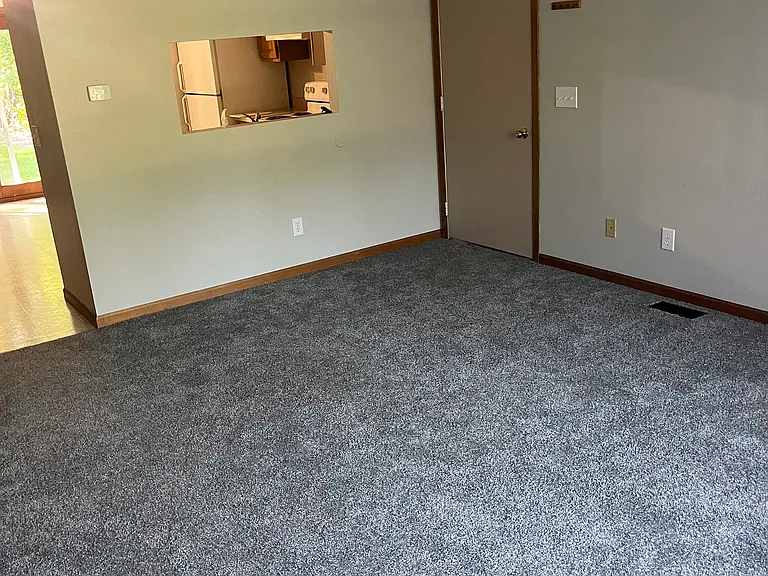11343 S Telegraph Rd #B — Photo 4
