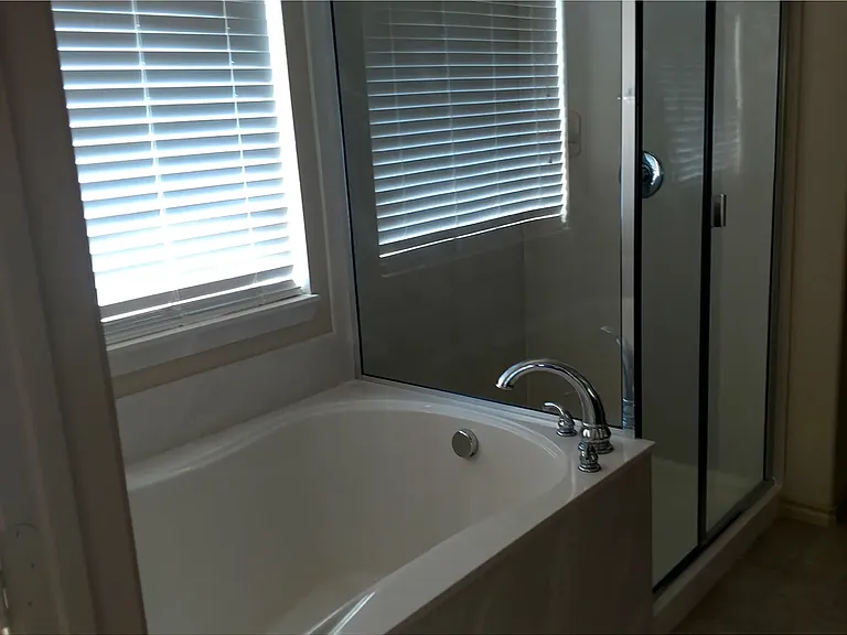 3200 Stonecrop Trl — Photo 5