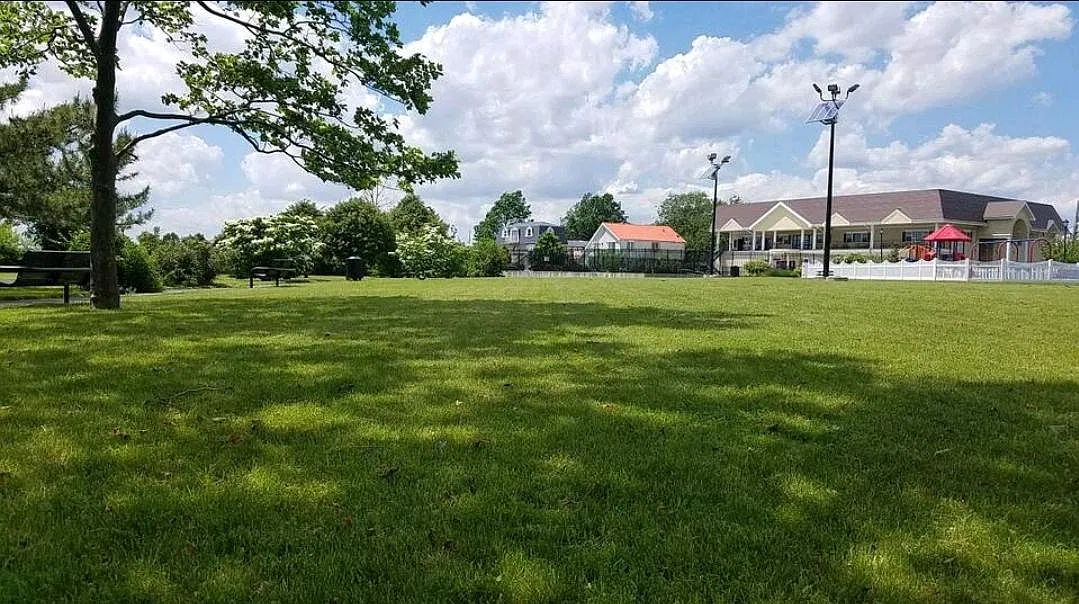 67 Beacon Ln — Photo 3
