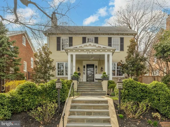 2716 36th Pl NW, Washington, DC 20007