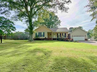 535 10th St NW, Arab, AL 35016