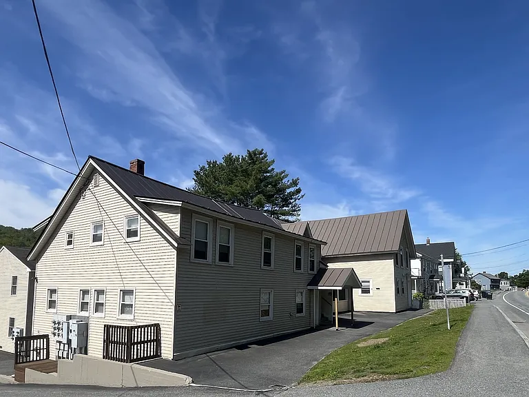 114 School St #15 — Photo 10