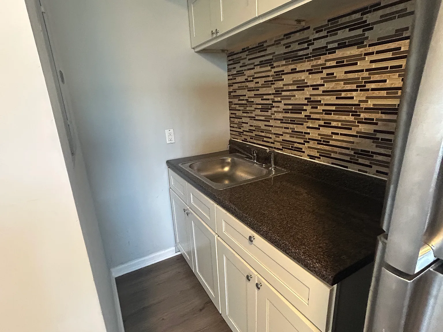 2 bed, $2,209 — Photo 2