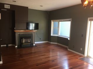 10 Lakeview Rd, Saratoga Springs, NY 12866