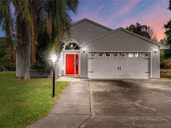 2nd image of 1450 Wood Lake Cir