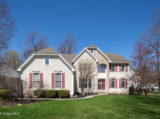 1 Cheshire Rdg, Clifton Park, NY 12065