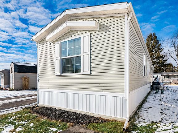 2nd image of 5504 Coopers Hawk Cir