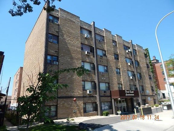 3rd image of 7854 S South Shore Dr APT 504